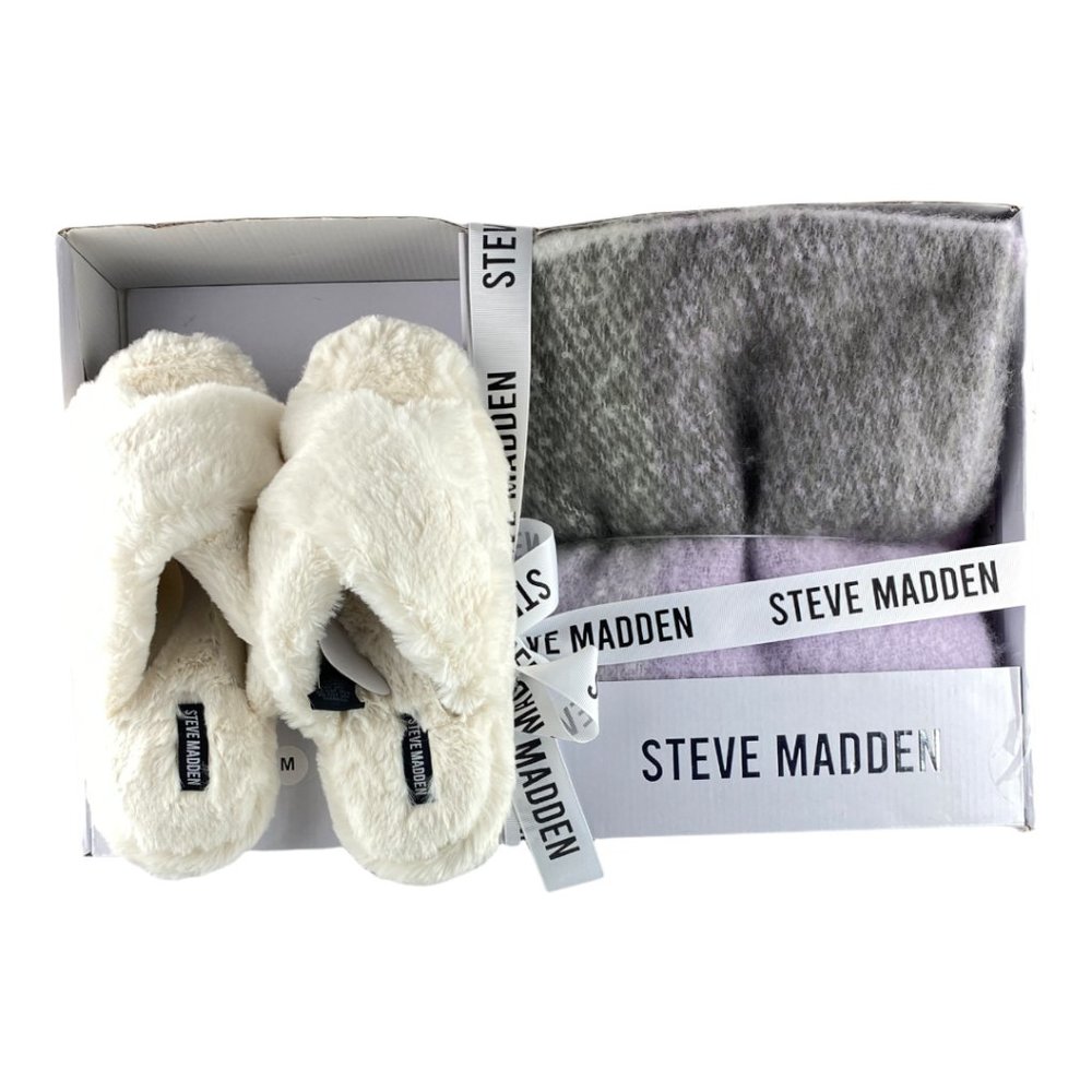 Steve Madden Women's Oversized Color Block Fringe Scarf & Fluffy Slipper Set M - Picture 2 of 5